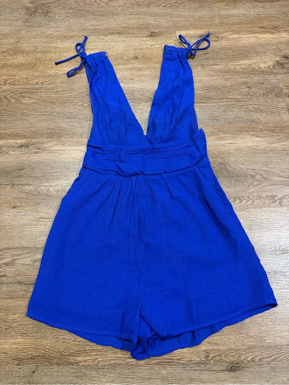 One Clothing Los Angeles Blue Plunge Romper Tie Shoulder Size Small - Picture 2 of 8